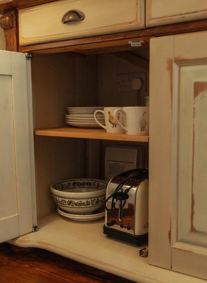 Glamping In Wiltshire In Our Luxury Shepherds Hut Τσίπενχαμ Εξωτερικό φωτογραφία